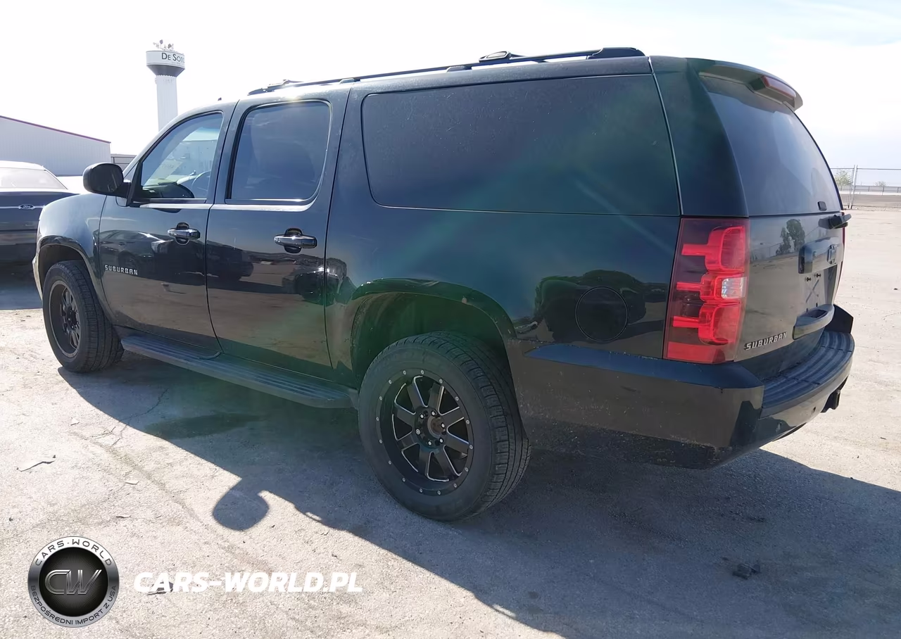 2013 Chevrolet Suburban 1500 Lt VIN:1GNSKJE78DR230120 - 3