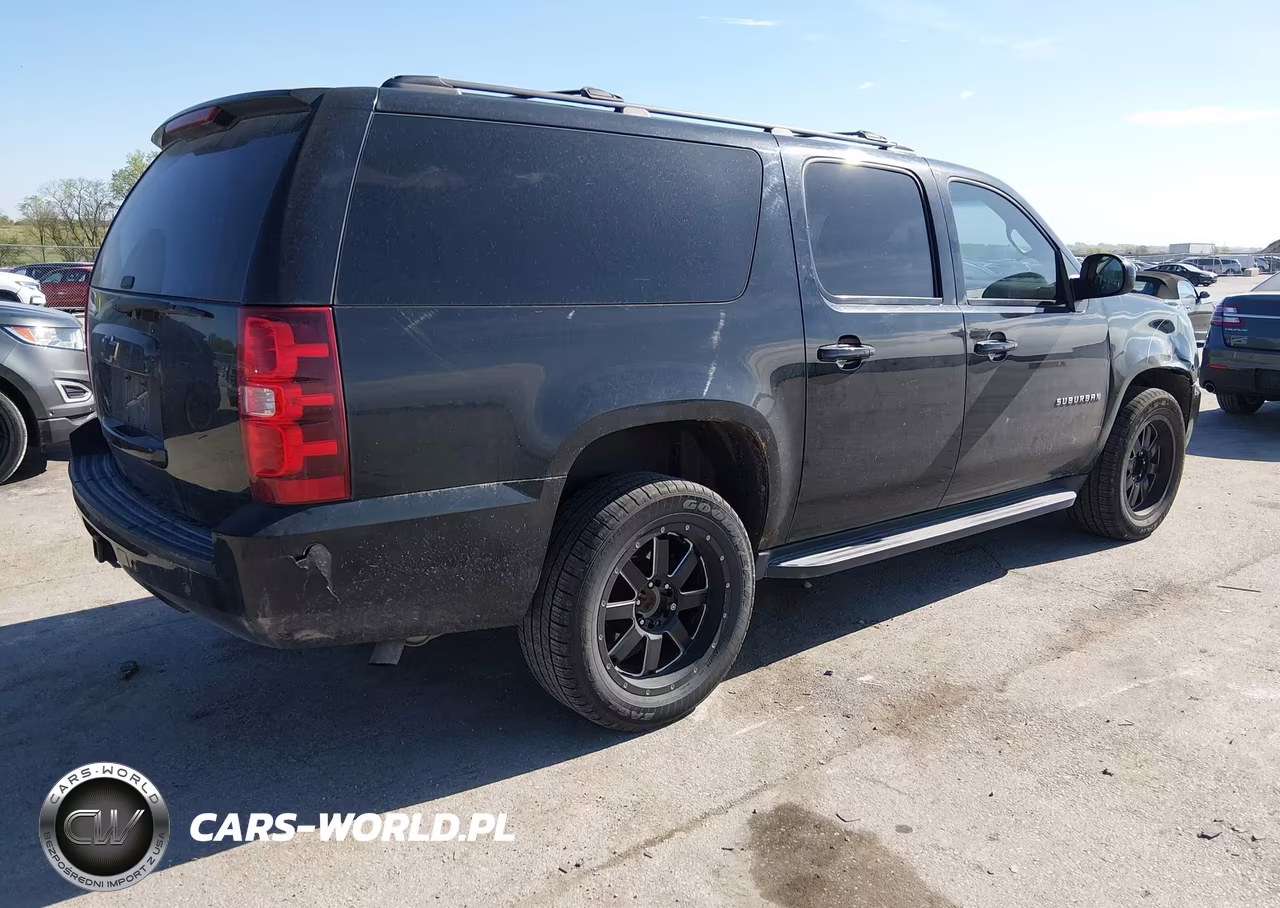 2013 Chevrolet Suburban 1500 Lt VIN:1GNSKJE78DR230120 - 4