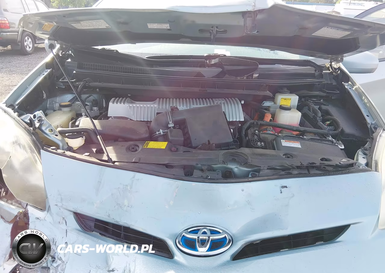 2013 Toyota Prius Four VIN:JTDKN3DU3D1671705 - 10