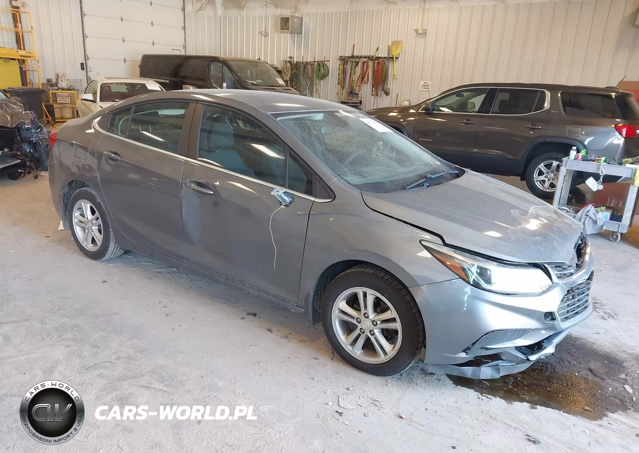 2018 Chevrolet Cruze Lt Auto – zdjęcie 1 z 16