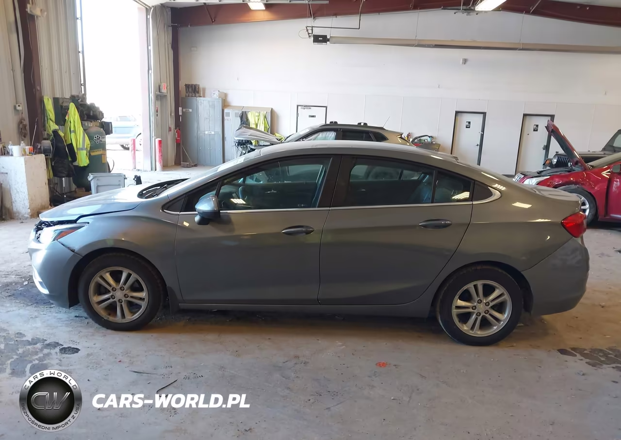 2018 Chevrolet Cruze Lt Auto VIN:1G1BE5SM3J7245187 - 14