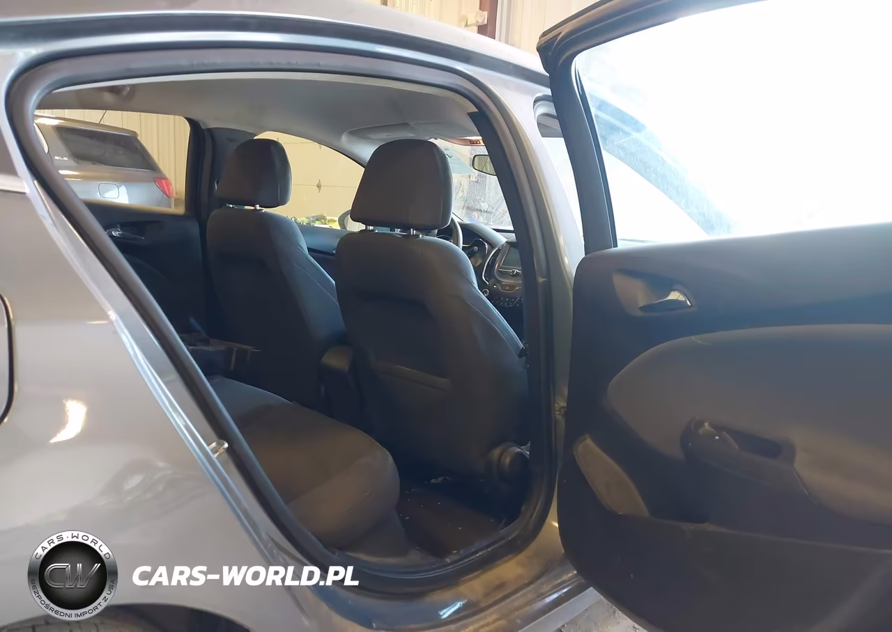 2018 Chevrolet Cruze Lt Auto VIN:1G1BE5SM3J7245187 - 8