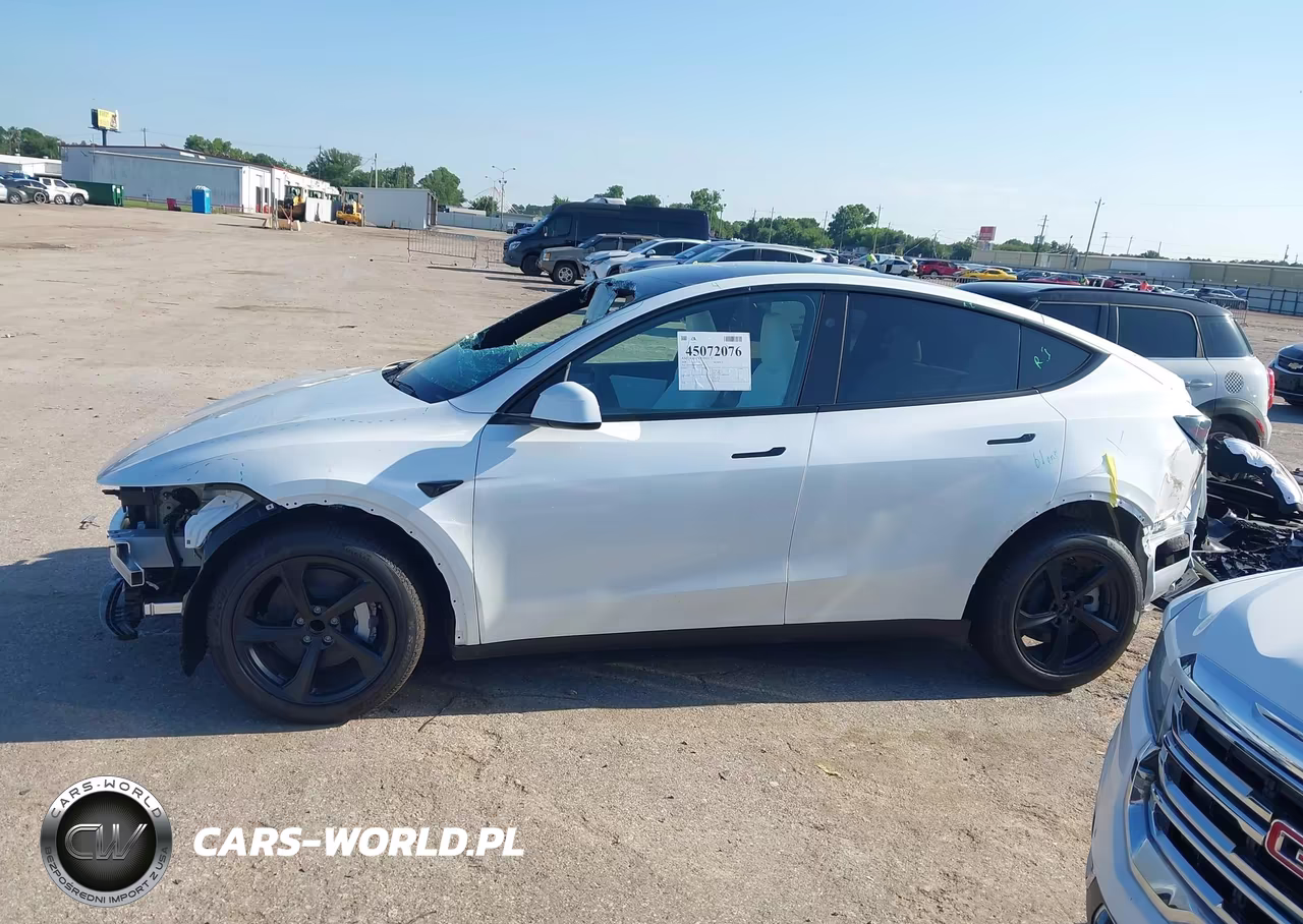 2026 Tesla Model Y Premium Rear-Wheel Drive-Rear-Wheel Drive VIN:7SAYGDED5TA680128 - 15
