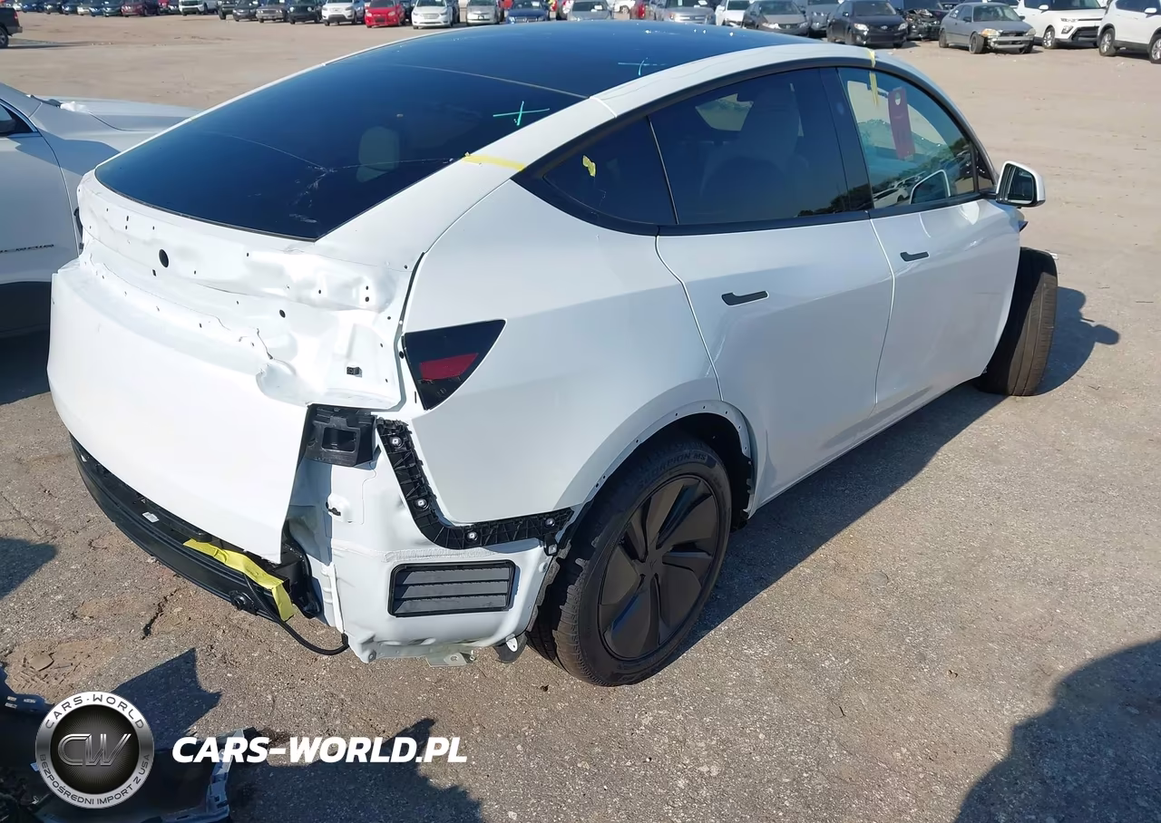 2026 Tesla Model Y Premium Rear-Wheel Drive-Rear-Wheel Drive VIN:7SAYGDED5TA680128 - 4