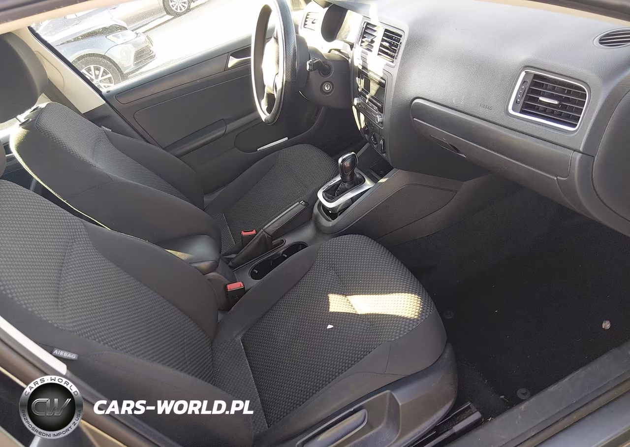 2013 Volkswagen Jetta 2.0L S VIN:3VW2K7AJ7DM261905 - 5