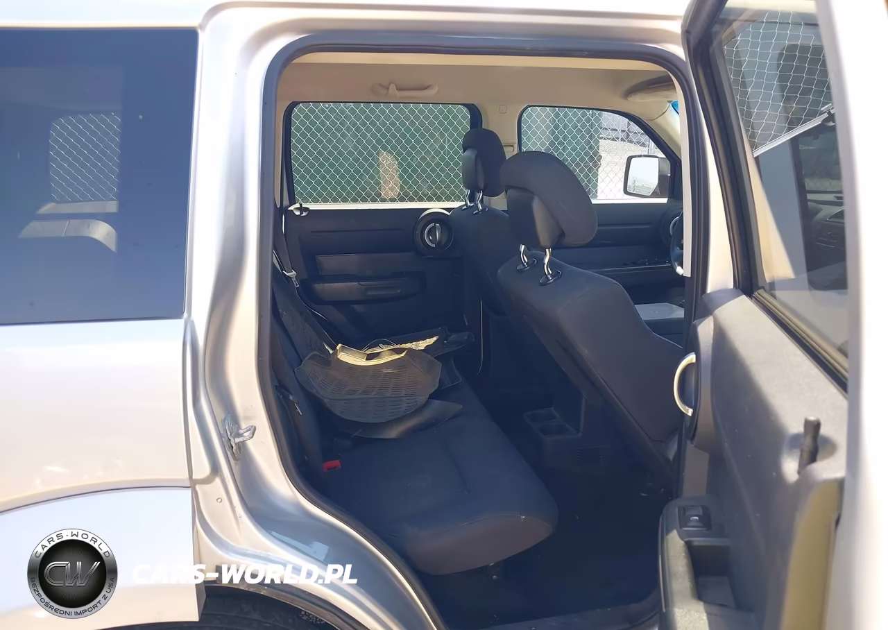 2011 Dodge Nitro Heat VIN:1D4PT4GK2BW605418 - 8