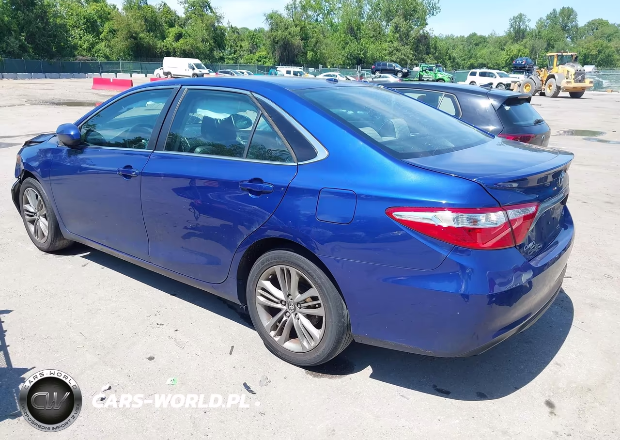 2016 Toyota Camry Se VIN:4T1BF1FK7GU578875 - 3