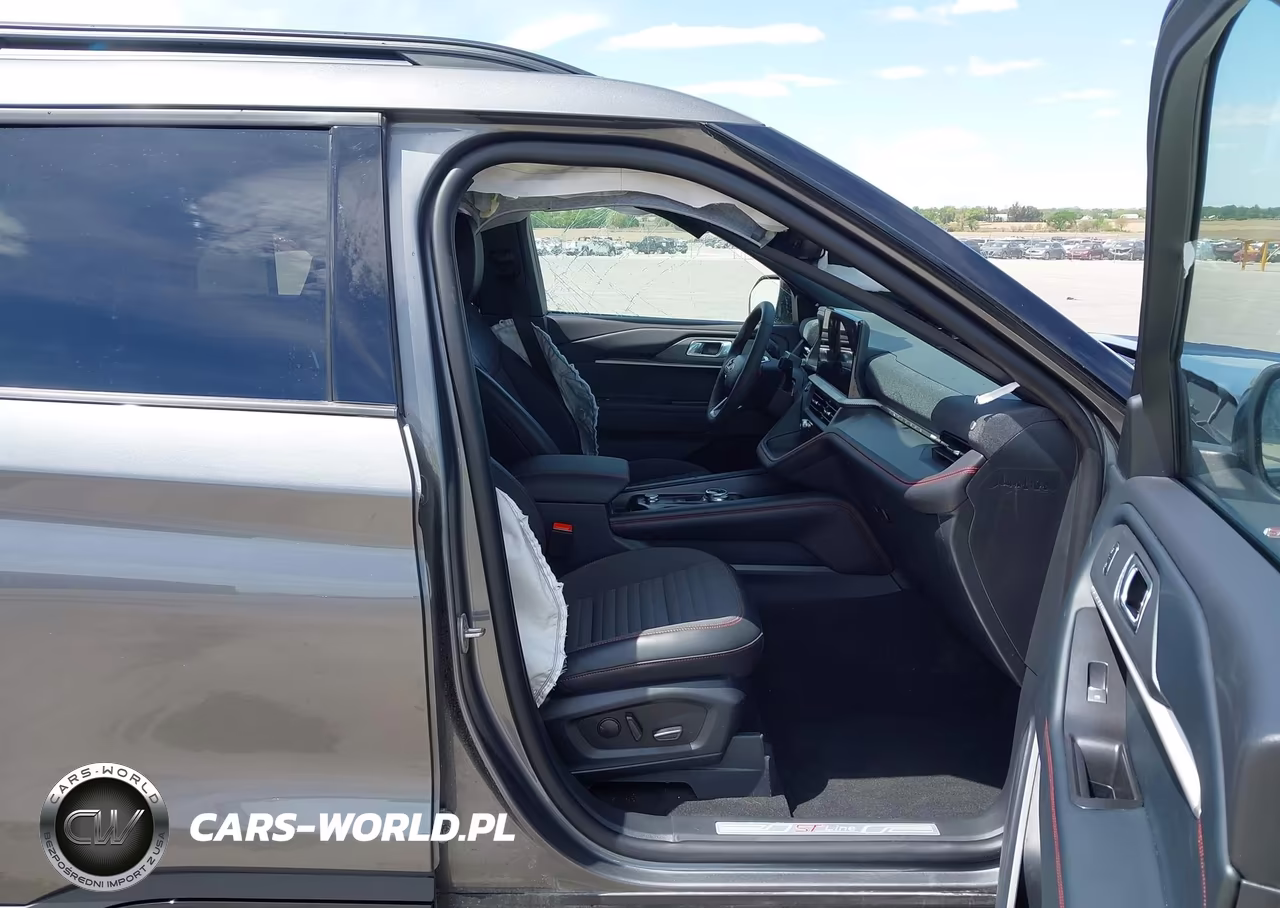2026 Ford Explorer St-Line VIN:1FMUK8KH5TGA51370 - 5