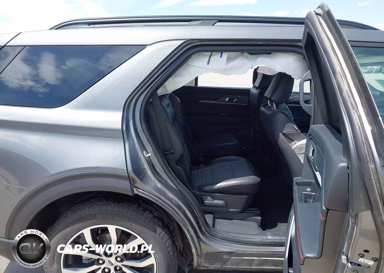 2026 Ford Explorer St-Line VIN:1FMUK8KH5TGA51370 - 8