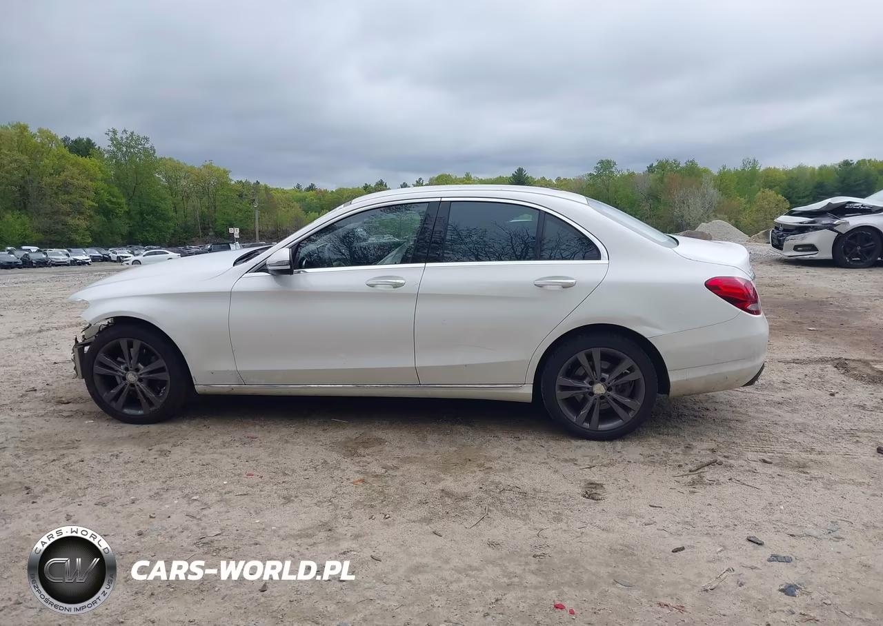 2016 Mercedes-Benz C-Class C 300 VIN:55SWF4KB6GU134813 - 15