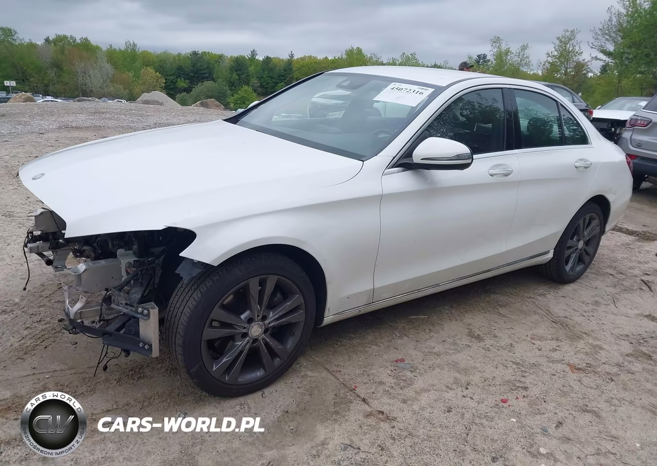 2016 Mercedes-Benz C-Class C 300 VIN:55SWF4KB6GU134813 - 2
