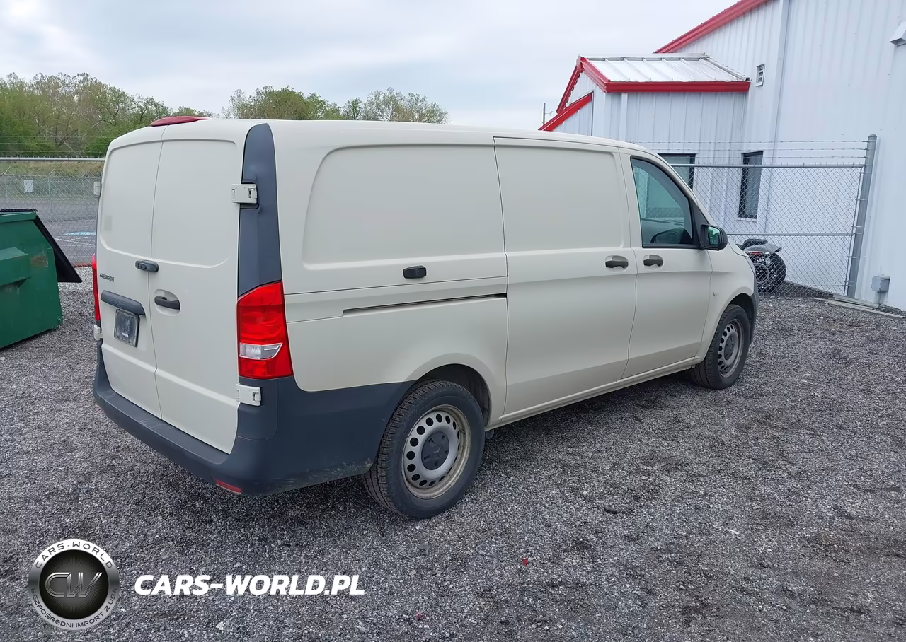 2018 Mercedes-Benz Metris VIN:WD3PG2EA0J3476377 - 4