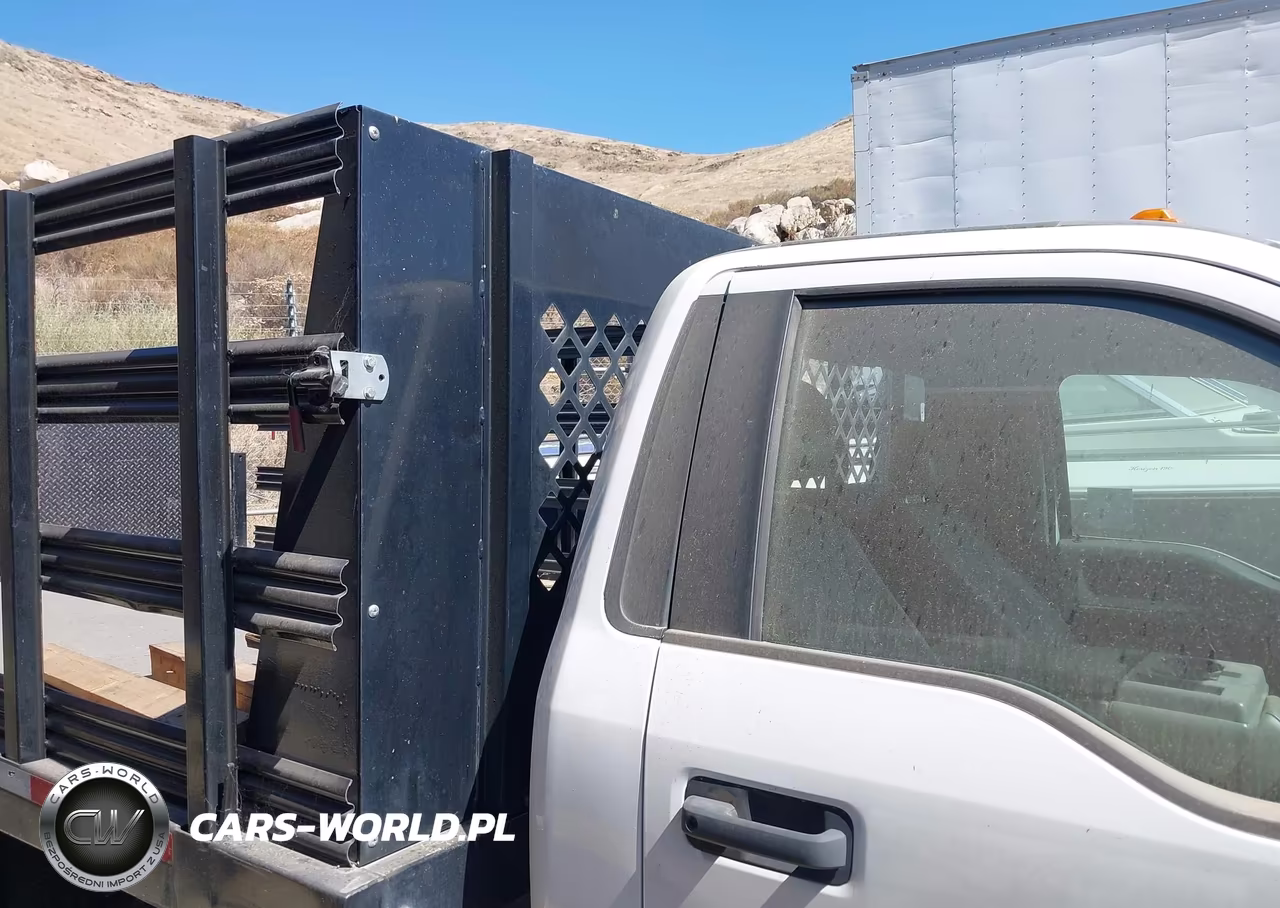 2018 Ford F-350 Chassis Xl VIN:1FDRF3G67JEC20043 - 16