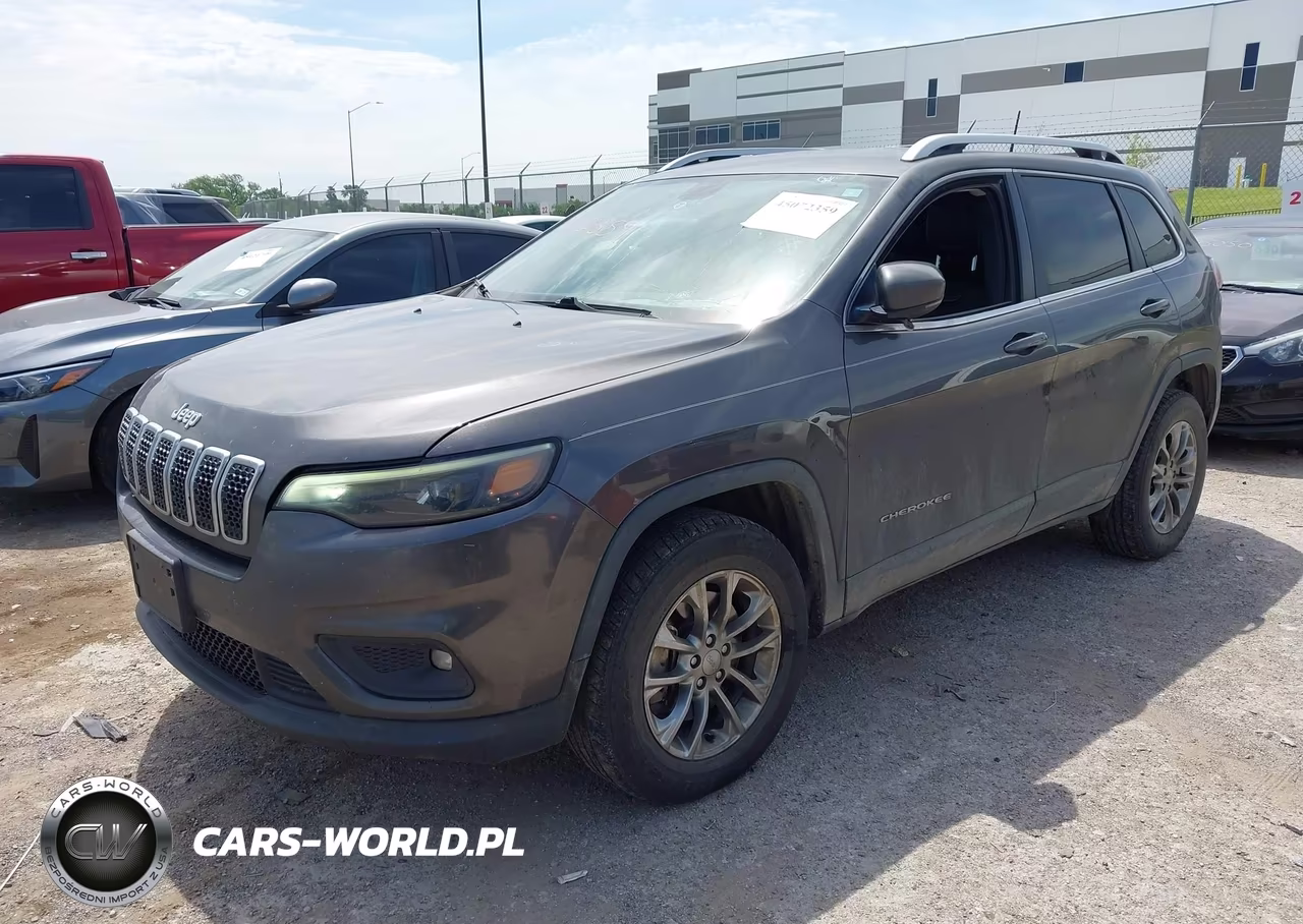 2019 Jeep Cherokee Latitude Plus 4X4 VIN:1C4PJMLN4KD287428 - 2