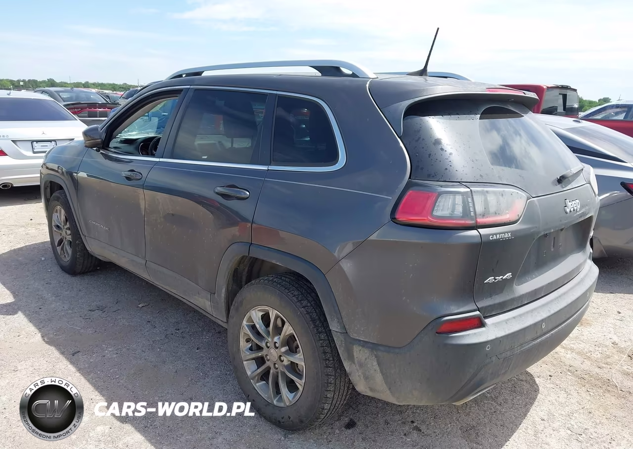 2019 Jeep Cherokee Latitude Plus 4X4 VIN:1C4PJMLN4KD287428 - 3