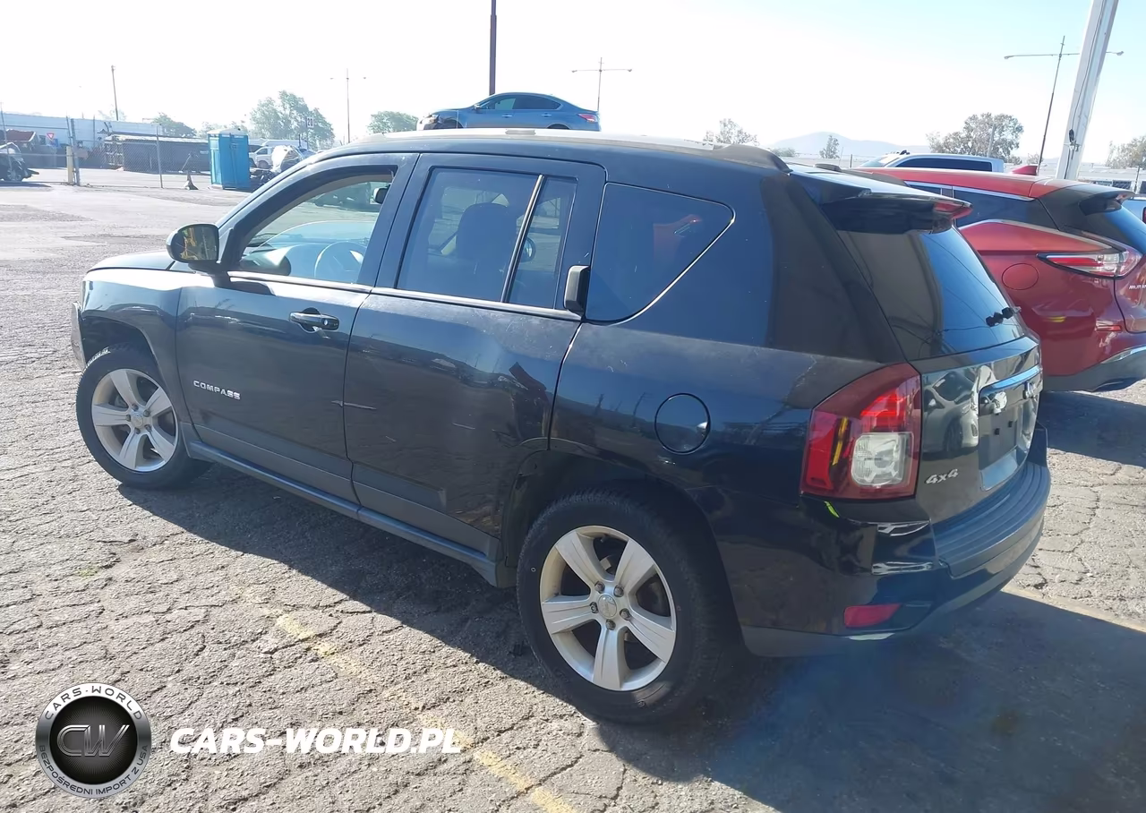2016 Jeep Compass Latitude VIN:1C4NJDEB0GD614120 - 3