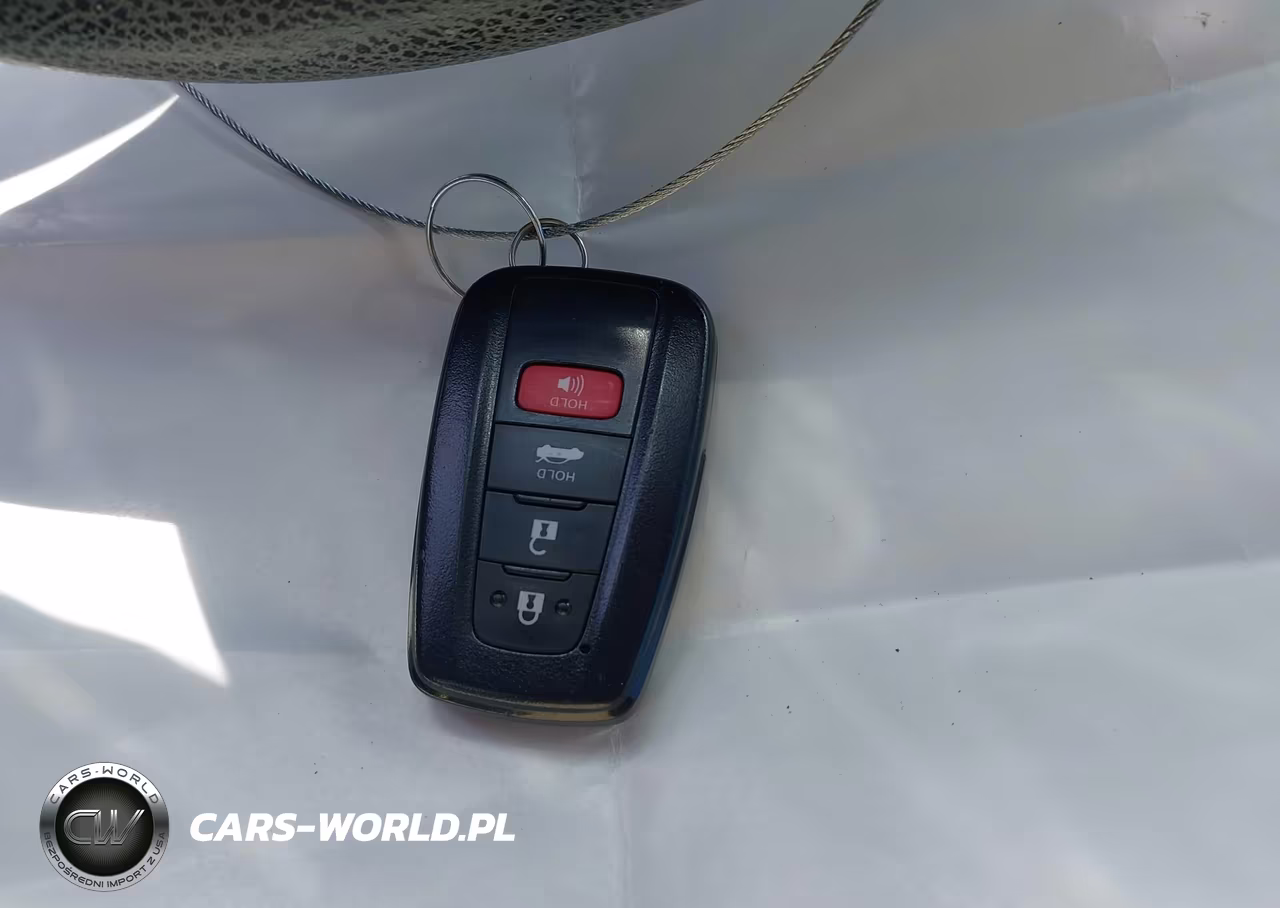 2020 Toyota Camry Le Hybrid VIN:4T1C31AK1LU543263 - 11