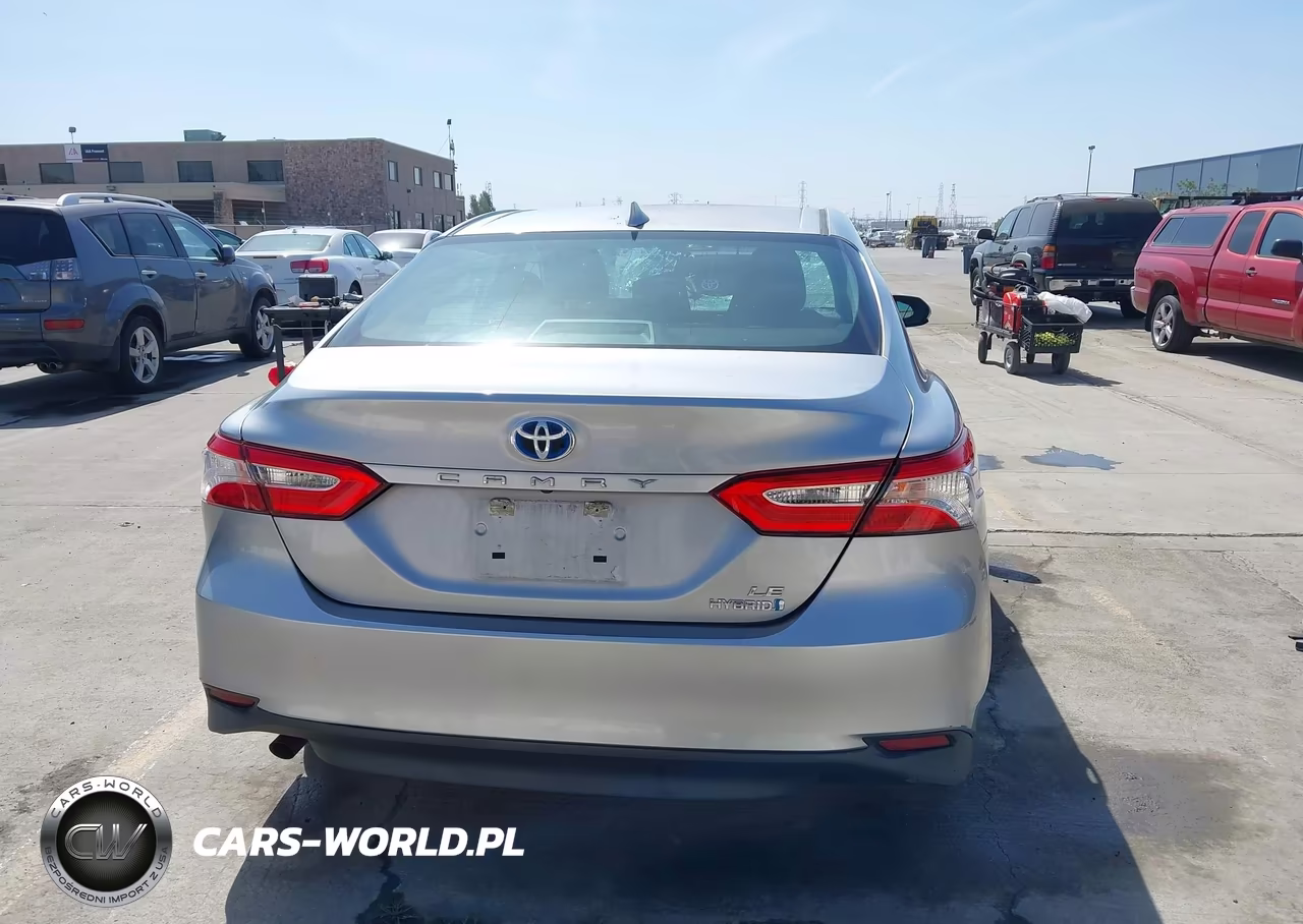 2020 Toyota Camry Le Hybrid VIN:4T1C31AK1LU543263 - 17