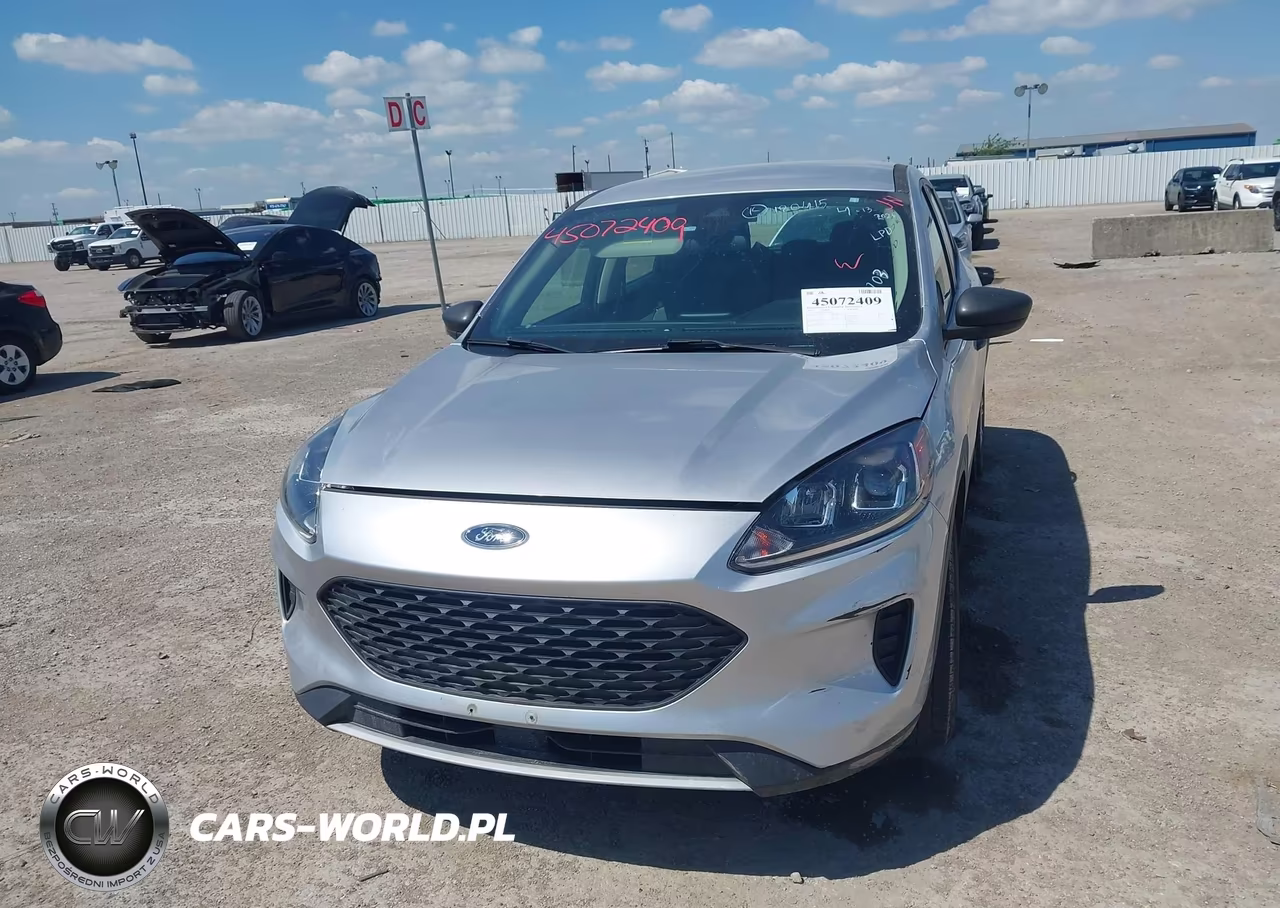 2020 Ford Escape S VIN:1FMCU0F68LUB66613 - 13