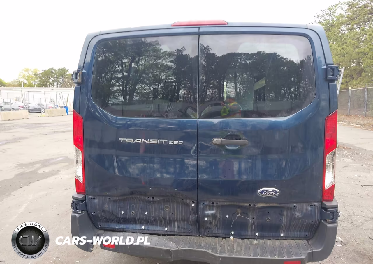 2015 Ford Transit-250 VIN:1FTNR1ZM1FKA39913 - 16
