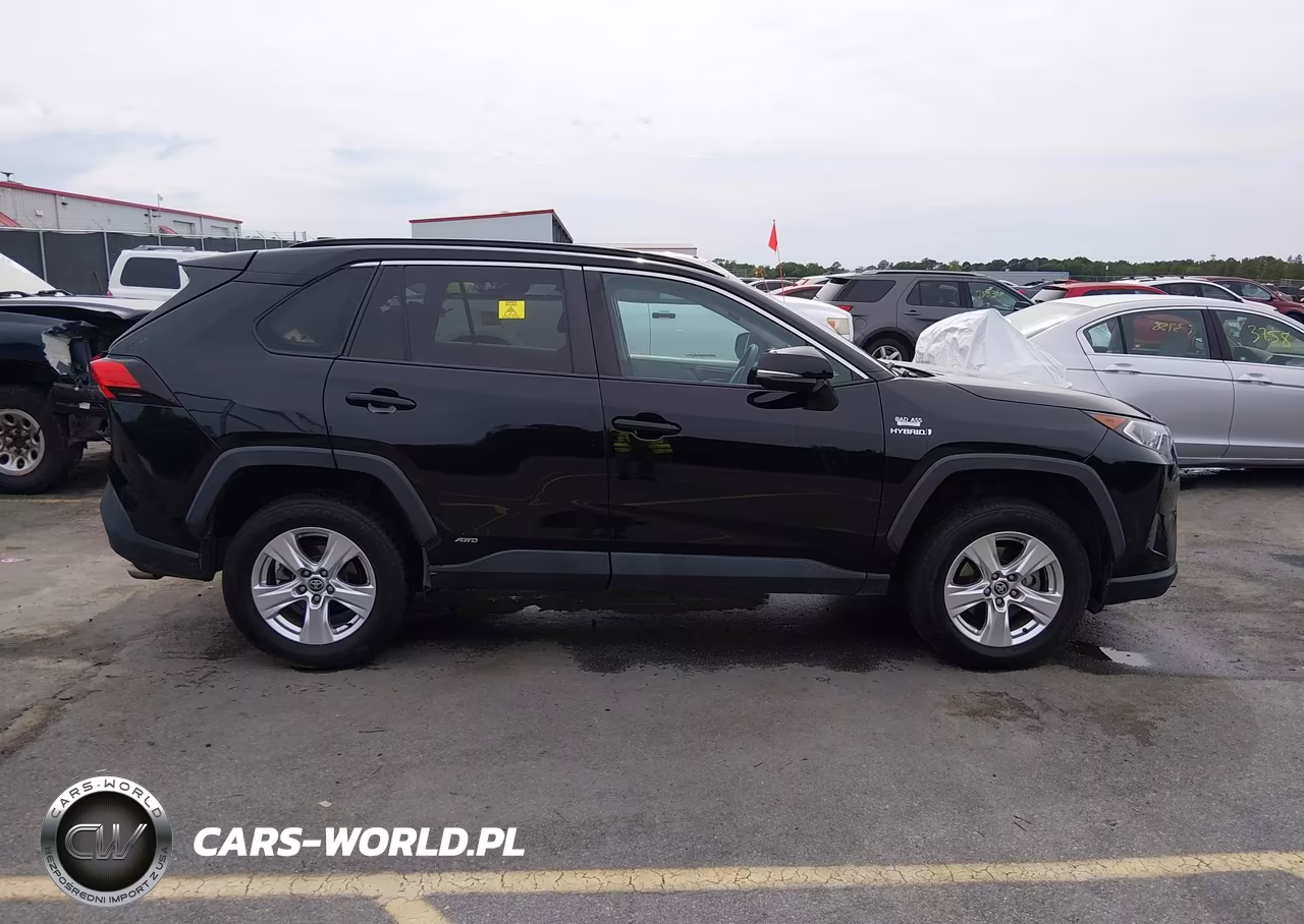 2021 Toyota Rav4 Hybrid Xle VIN:4T3RWRFV6MU028156 - 13