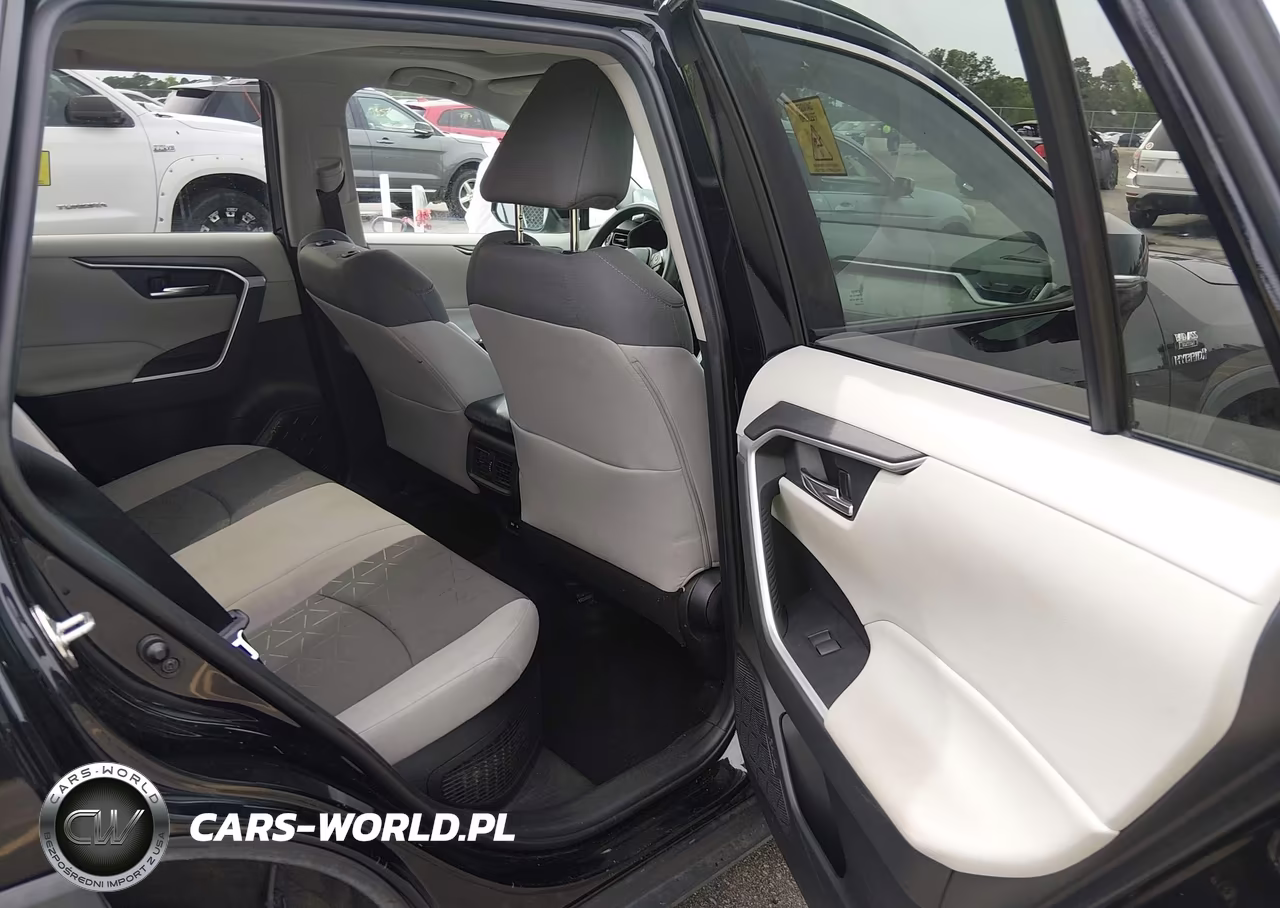 2021 Toyota Rav4 Hybrid Xle VIN:4T3RWRFV6MU028156 - 8