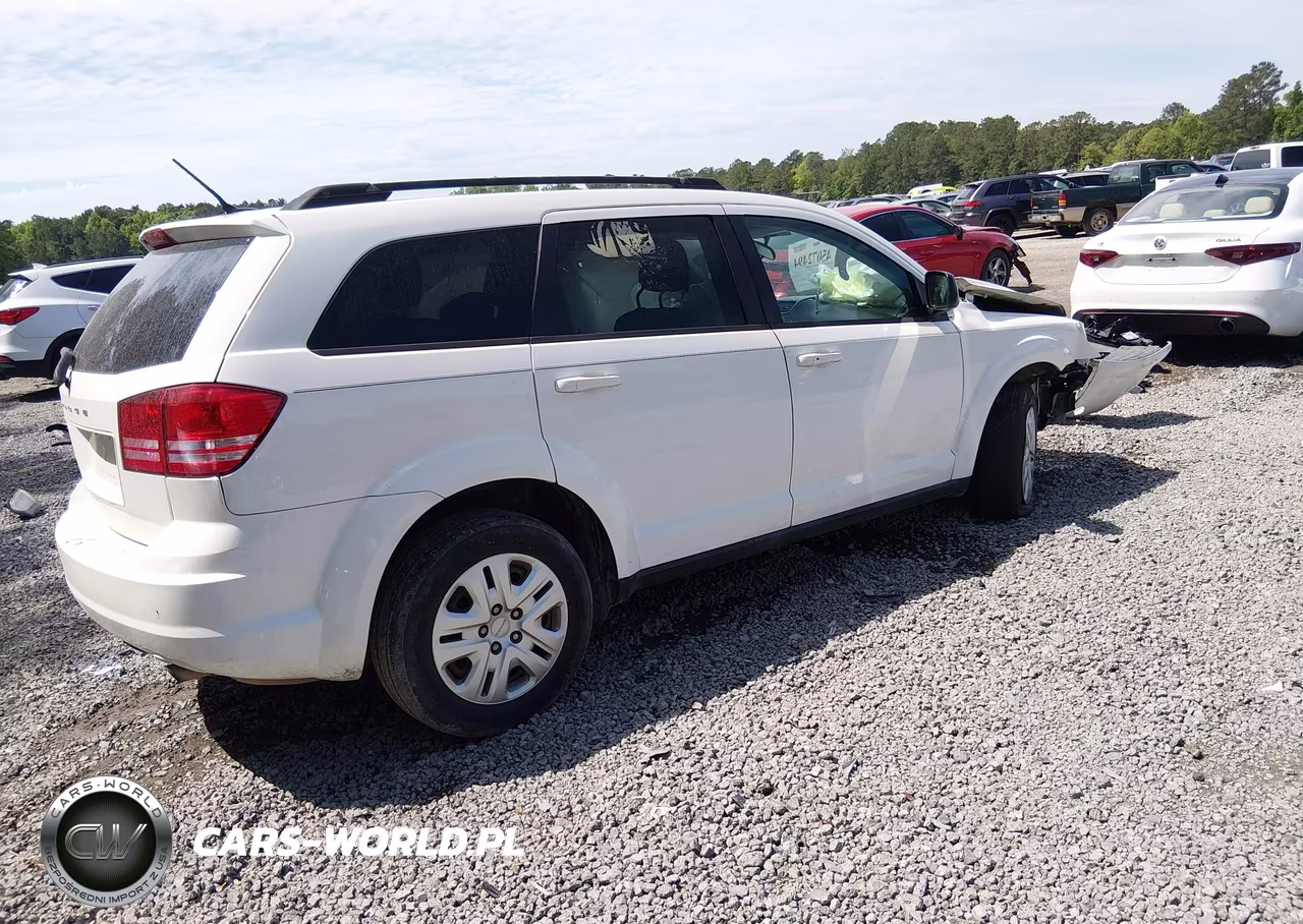 2018 Dodge Journey Se VIN:3C4PDCAB1JT310988 - 4