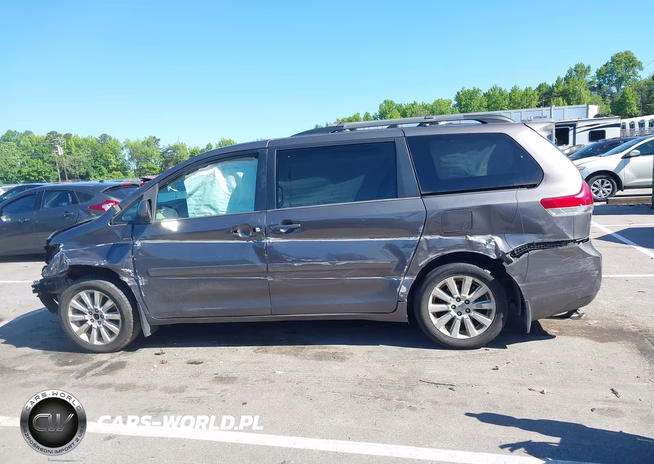 2012 Toyota Sienna Le 7 Passenger VIN:5TDJK3DC9CS039465 - 14