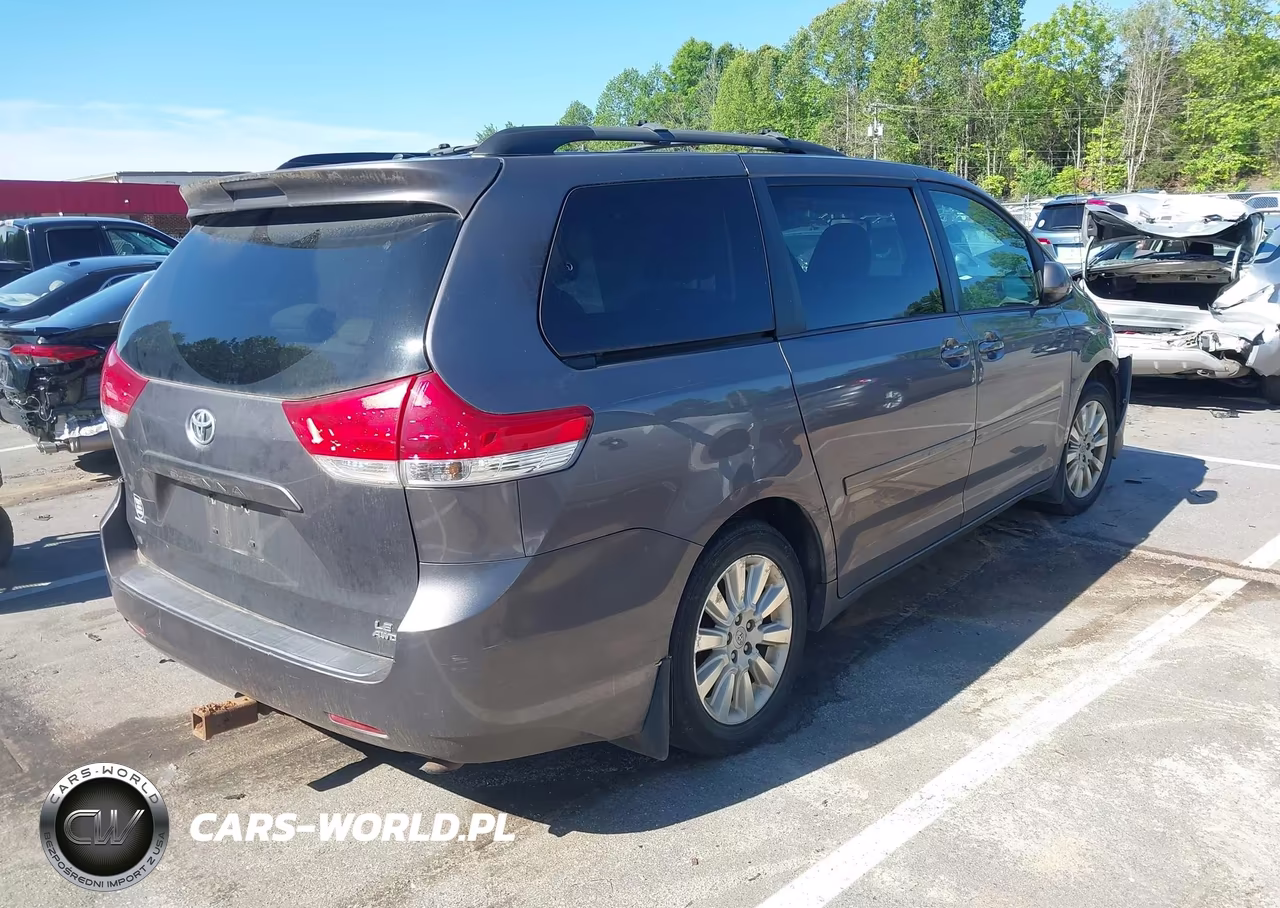2012 Toyota Sienna Le 7 Passenger VIN:5TDJK3DC9CS039465 - 4