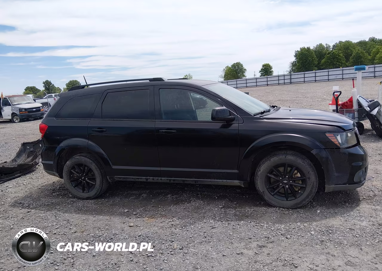 2019 Dodge Journey Se VIN:3C4PDCBB0KT833967 - 14