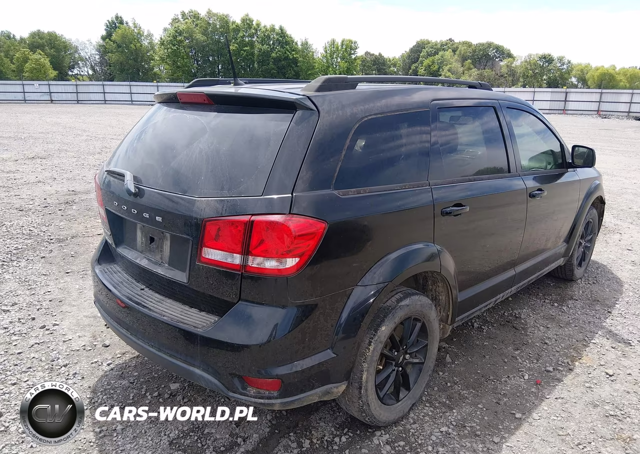 2019 Dodge Journey Se VIN:3C4PDCBB0KT833967 - 4