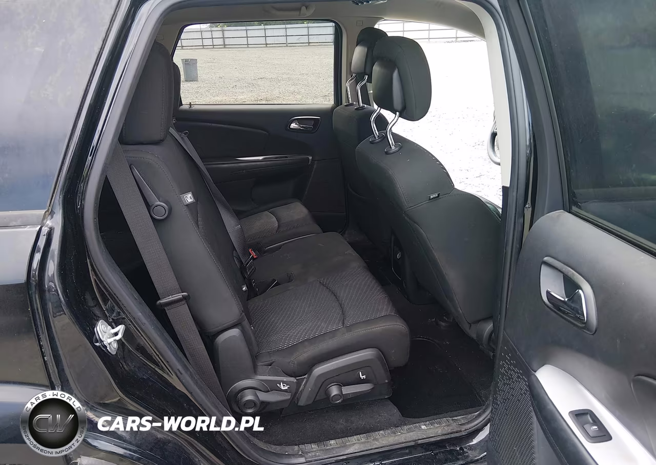 2019 Dodge Journey Se VIN:3C4PDCBB0KT833967 - 8