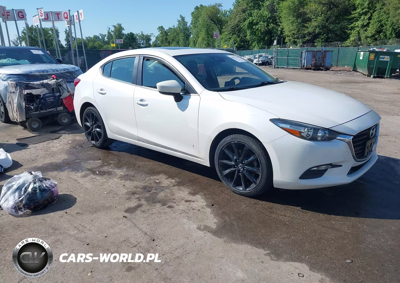 2018 Mazda Mazda3 Touring – zdjęcie 1 z 18