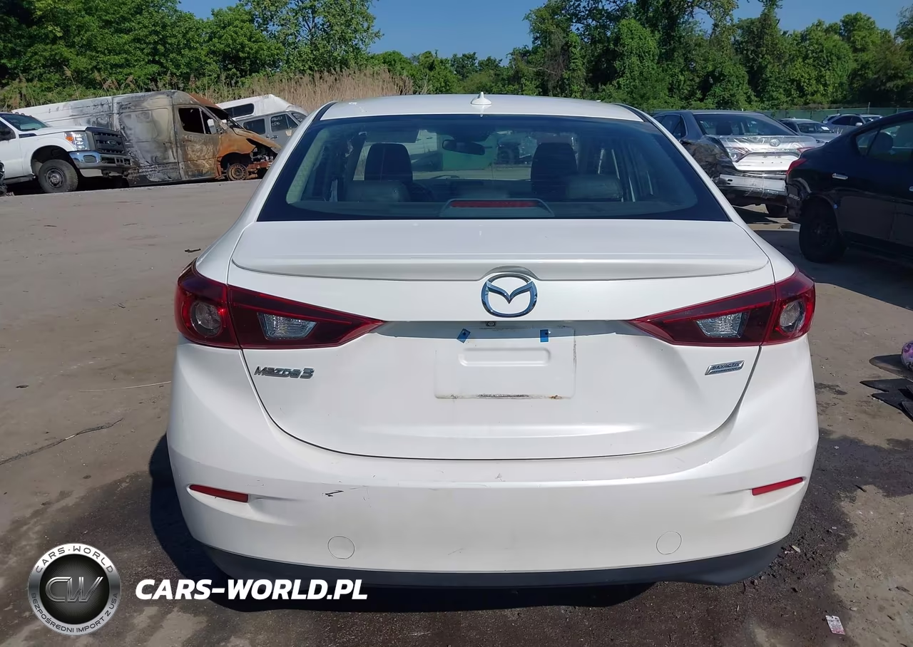 2018 Mazda Mazda3 Touring VIN:3MZBN1V39JM231073 - 17