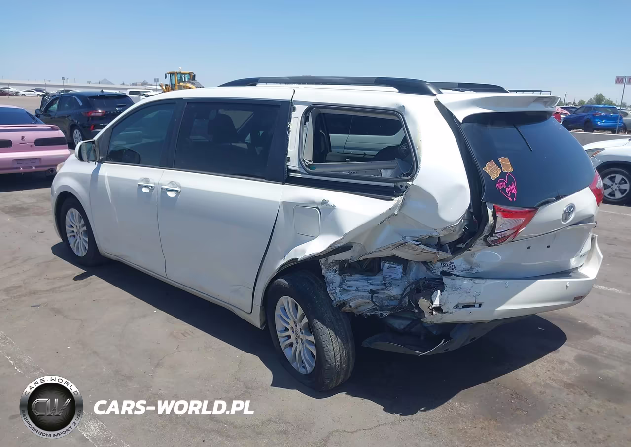 2015 Toyota Sienna Xle 8 Passenger VIN:5TDYK3DC6FS672167 - 3