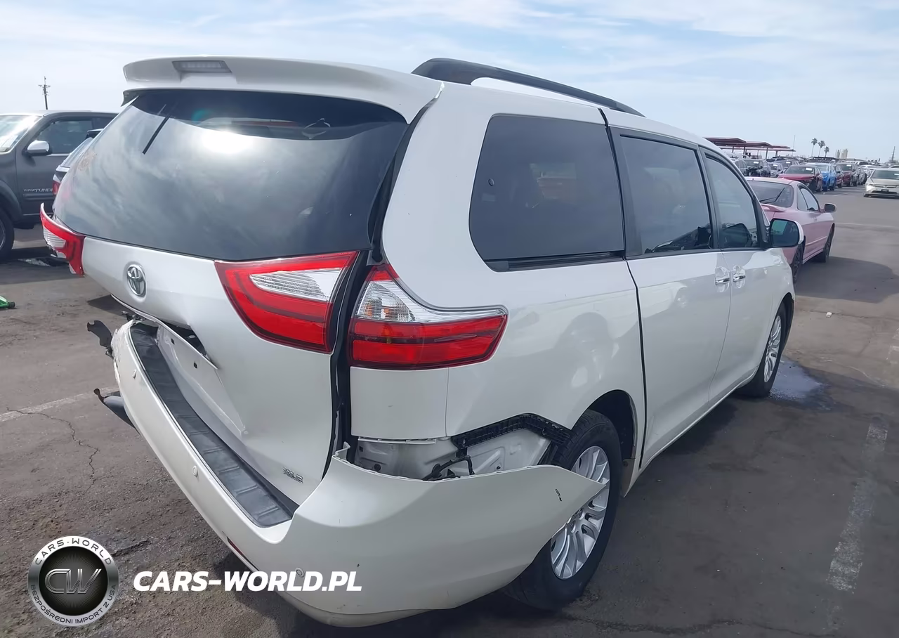 2015 Toyota Sienna Xle 8 Passenger VIN:5TDYK3DC6FS672167 - 4
