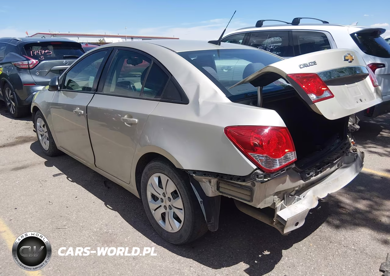 2014 Chevrolet Cruze Ls Manual VIN:1G1PB5SGXE7483892 - 3