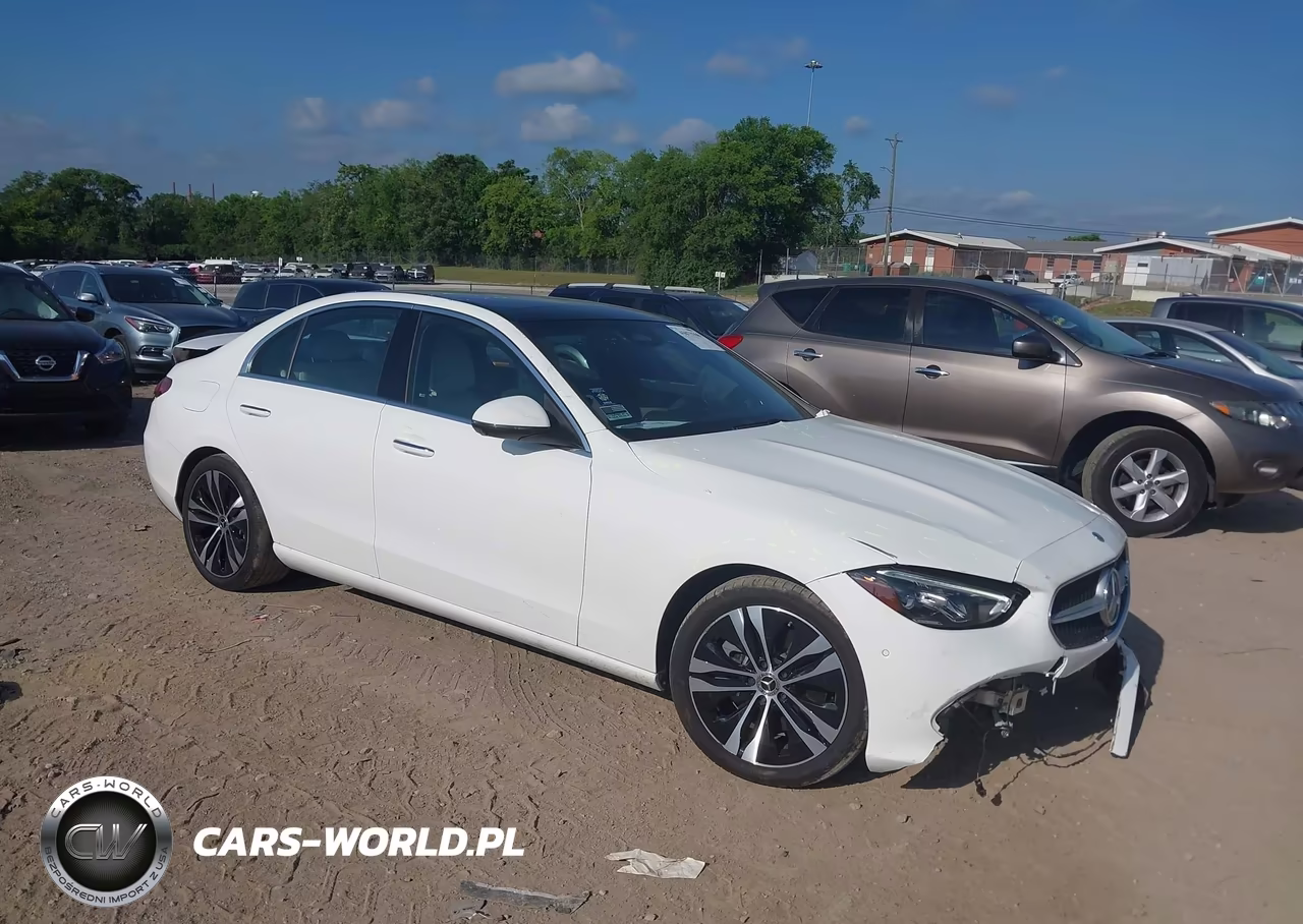 2022 Mercedes-Benz C 300 Sedan – zdjęcie 1 z 17