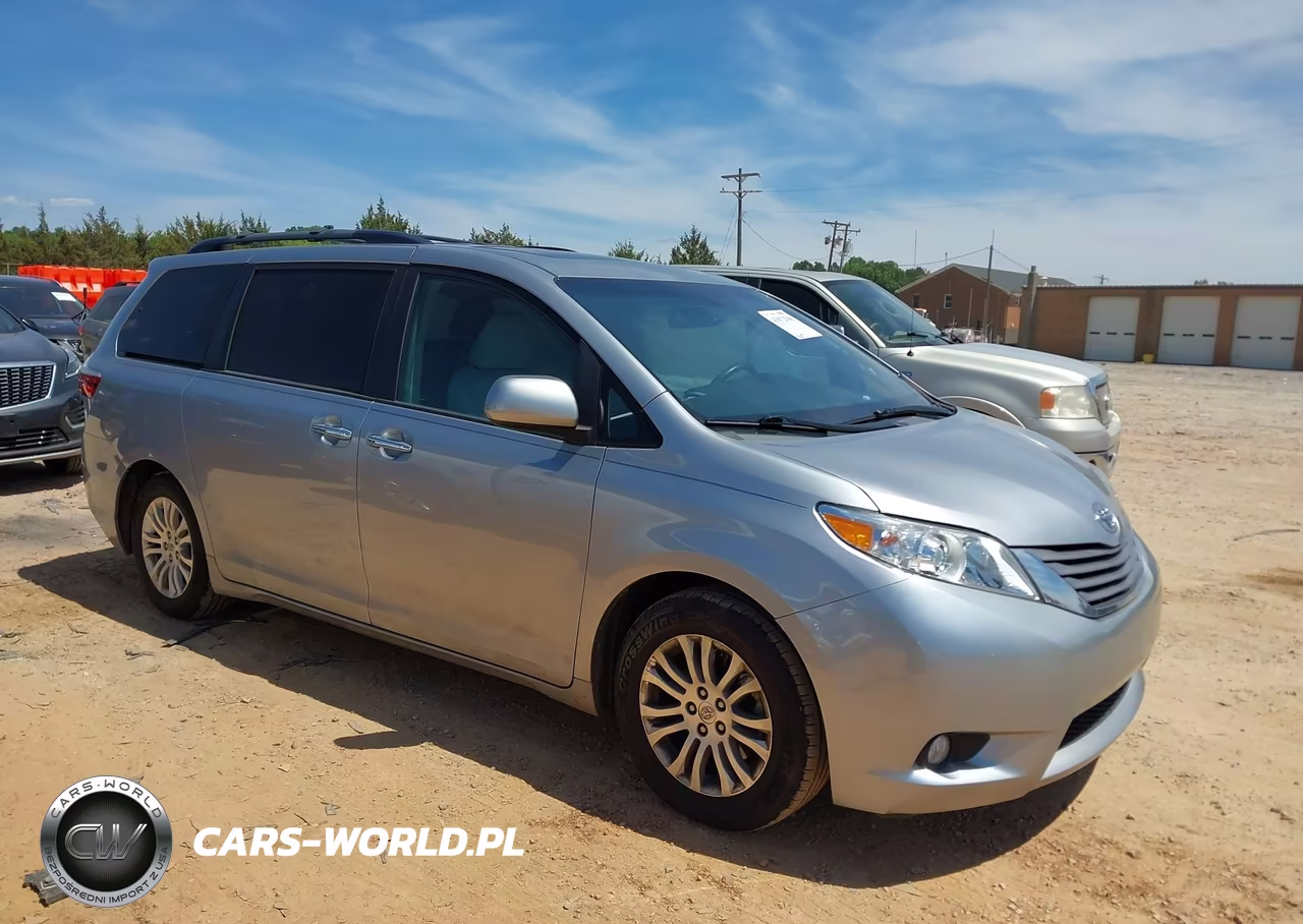 2016 Toyota Sienna Xle 8 Passenger – zdjęcie 1 z 16