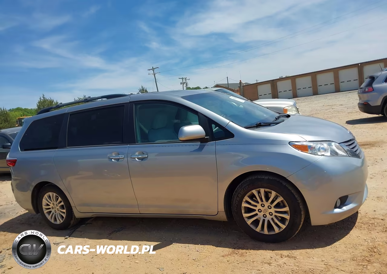 2016 Toyota Sienna Xle 8 Passenger VIN:5TDYK3DC1GS739355 - 13