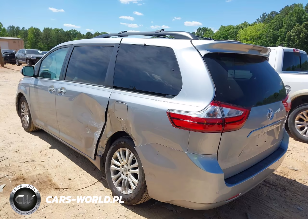 2016 Toyota Sienna Xle 8 Passenger VIN:5TDYK3DC1GS739355 - 3