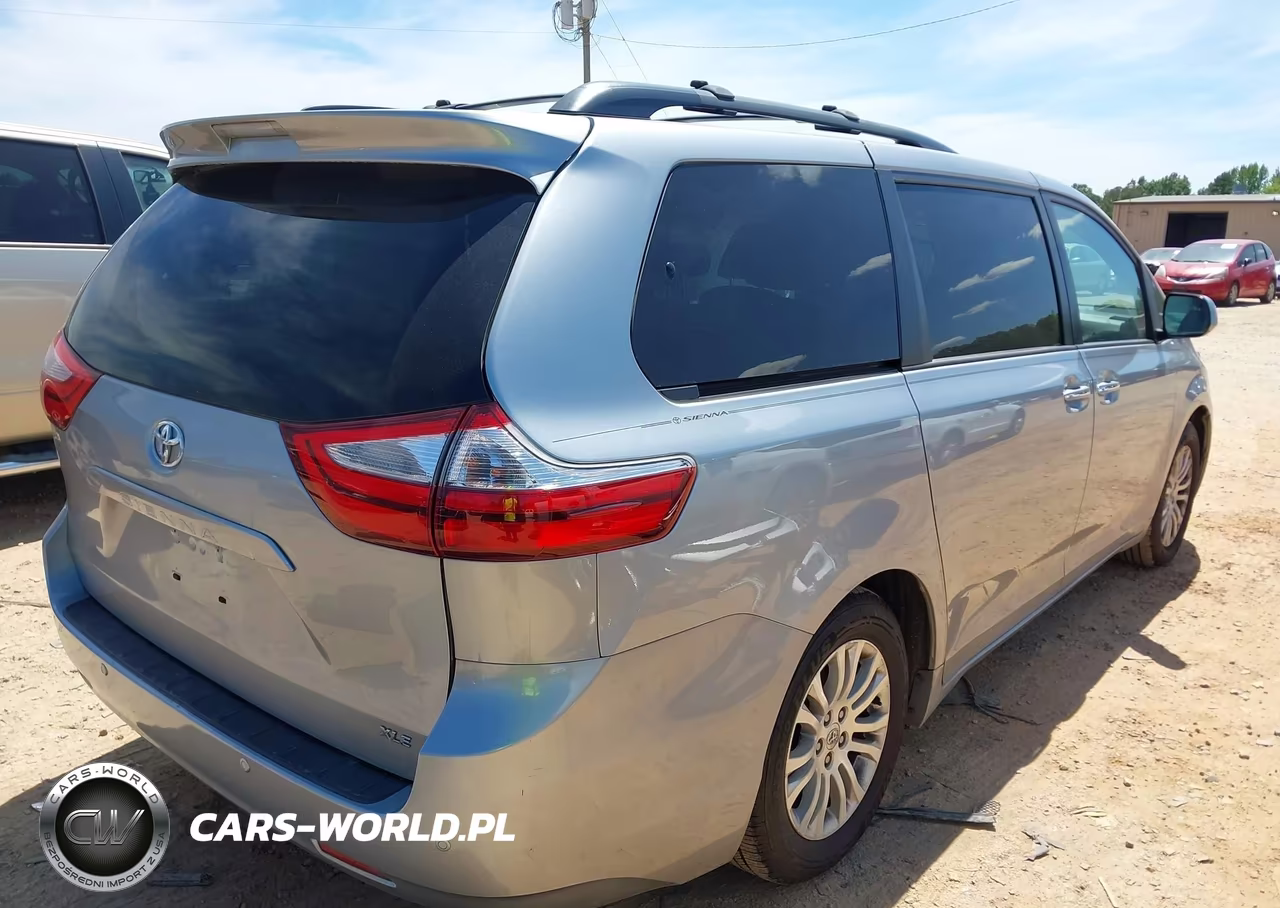 2016 Toyota Sienna Xle 8 Passenger VIN:5TDYK3DC1GS739355 - 4