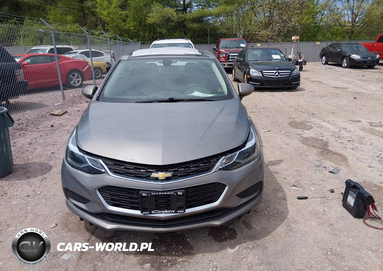 2018 Chevrolet Cruze Lt Auto VIN:1G1BE5SM8J7183298 - 11