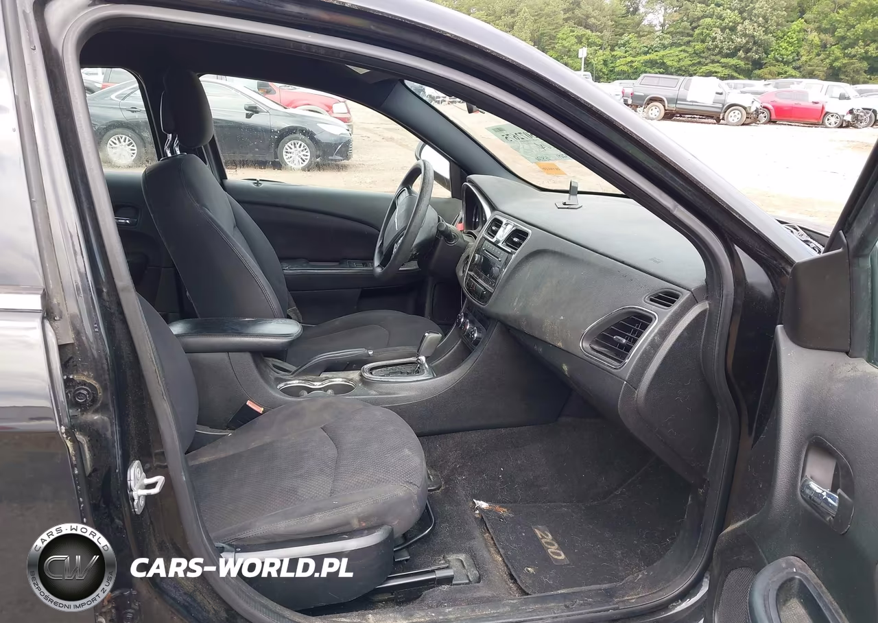 2014 Chrysler 200 Lx VIN:1C3CCBAB2EN142574 - 5