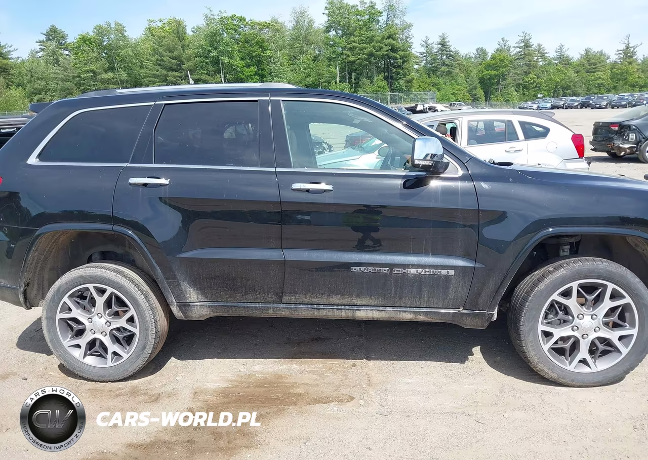 2021 Jeep Grand Cherokee Overland 4X4 VIN:1C4RJFCG4MC501381 - 13
