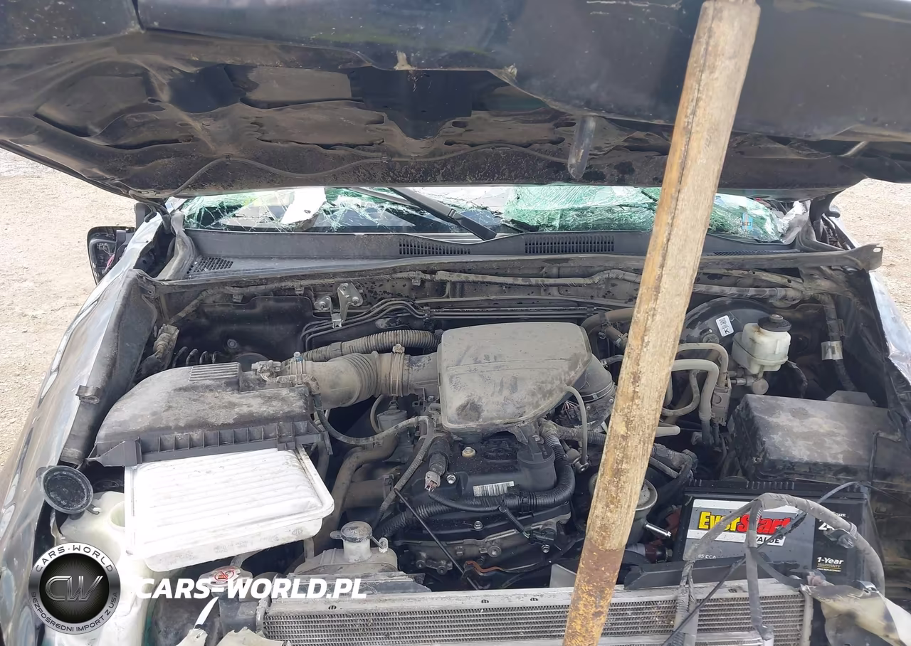 2019 Toyota Tacoma Sr VIN:5TFAX5GN1KX162681 - 10