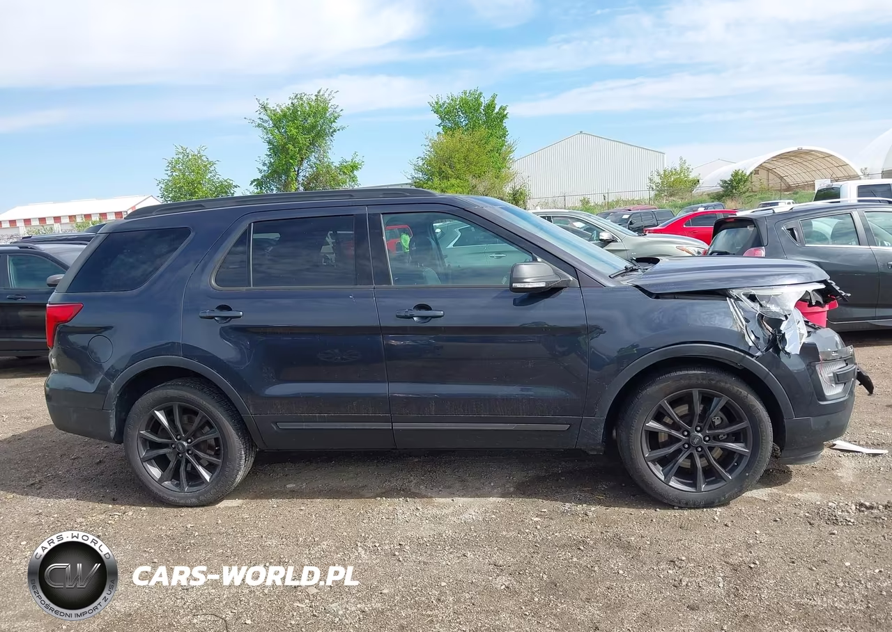 2017 Ford Explorer Xlt VIN:1FM5K8D80HGB63678 - 13