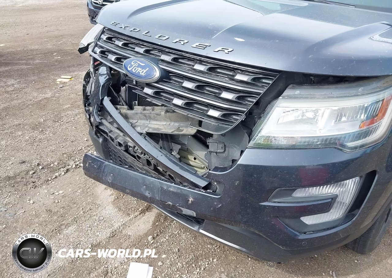 2017 Ford Explorer Xlt VIN:1FM5K8D80HGB63678 - 6