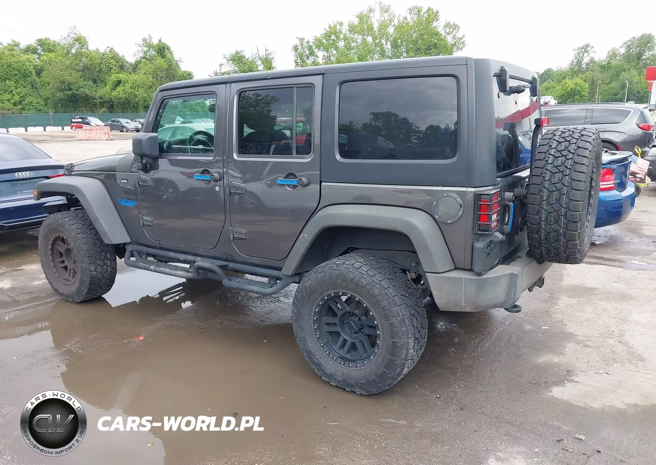 2016 Jeep Wrangler Unlimited Sport VIN:1C4BJWDG6GL279639 - 3