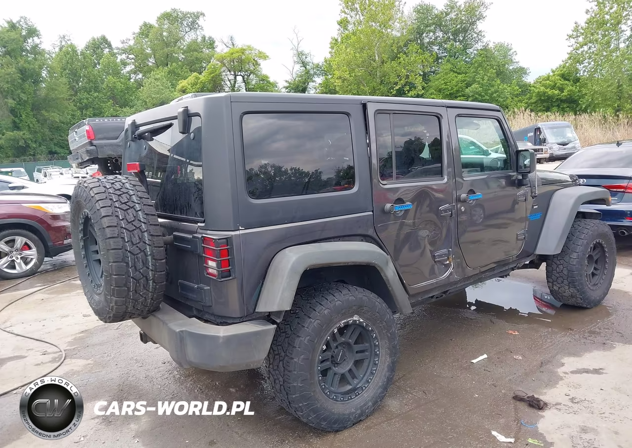 2016 Jeep Wrangler Unlimited Sport VIN:1C4BJWDG6GL279639 - 4